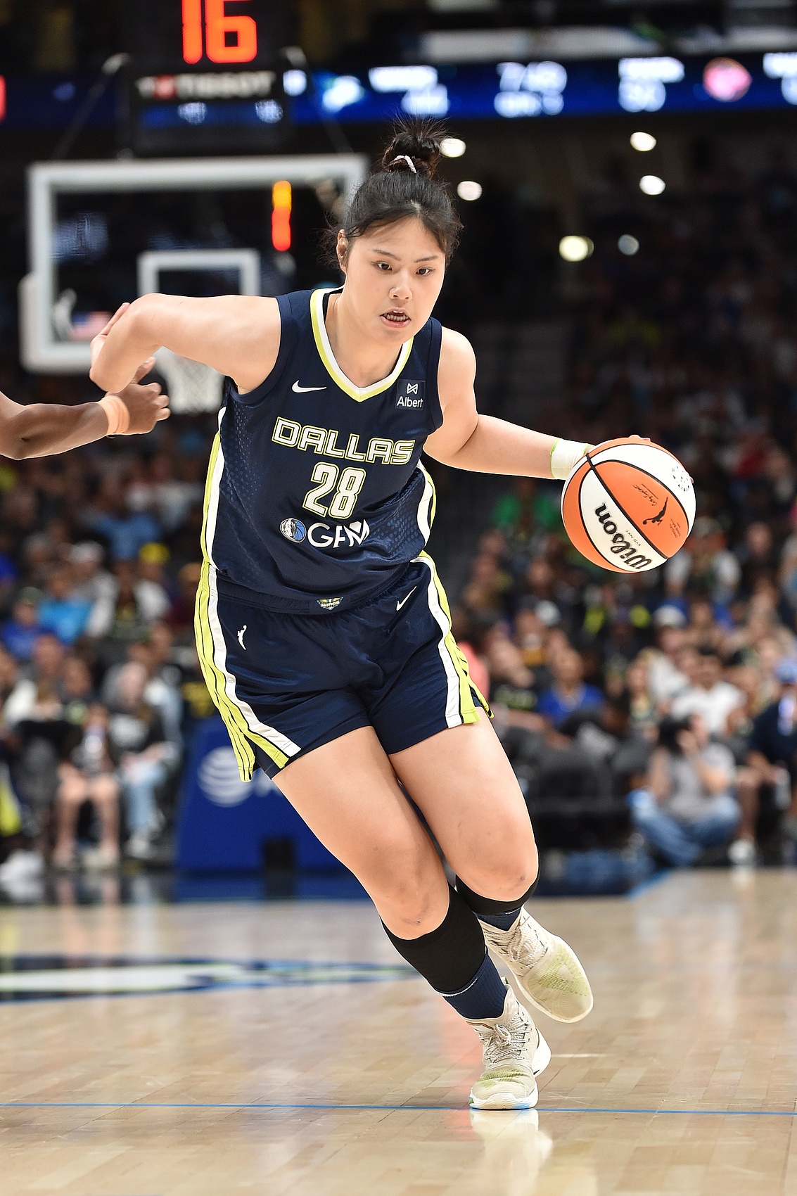 LoL Worlds 赛程-起飞！飞翼第三节曾轰19-0！李月汝前三节9中5砍下15分 正负值+18