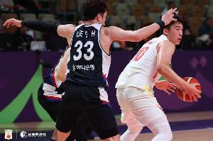 未来之星！王俊杰14投9中&amp;3记三分轰下21分8板助队淘汰韩国