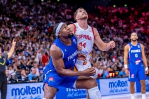 LoL Worlds 赛程-热身赛对阵法国两连败！西班牙主帅：结果没有意义 士气才是关键