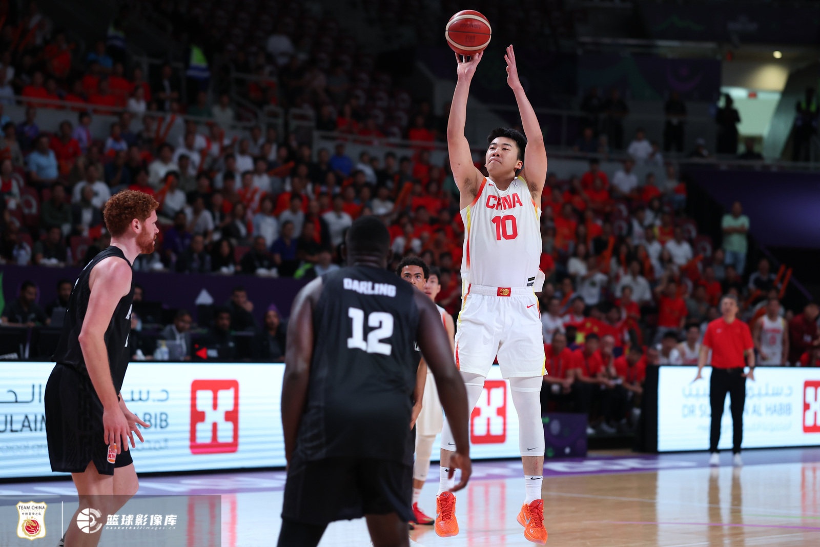 英雄联盟世界赛 赛程-媒体人：王俊杰亚洲杯防守全面&amp;低位进攻是亮点 持球水平仍需提高