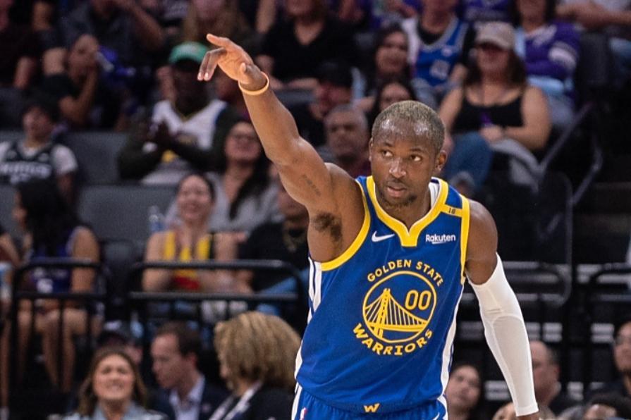 LoL Worlds 赛程-勇士队休赛期首笔签约终于来了！还想用库明加换詹姆斯？