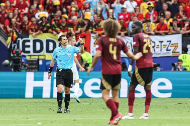 英雄联盟世界赛 赛程-【欧洲杯】卢卡库2次诈和+浪射，斯洛伐克1比0比利时