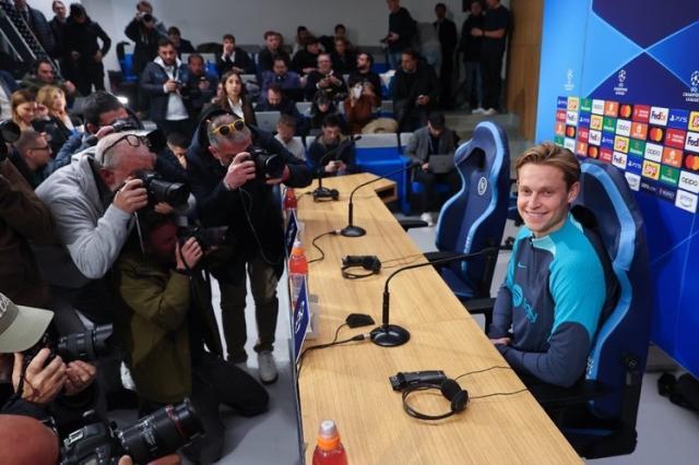 德容发布会炮轰媒体：4000万年薪？别再编了！